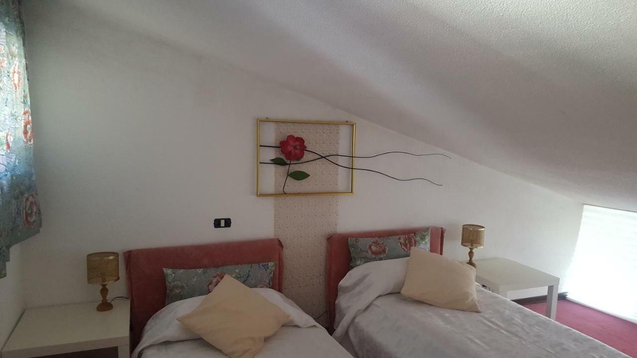 Inn Mansarda Francavilla di Sicilia Esterno foto